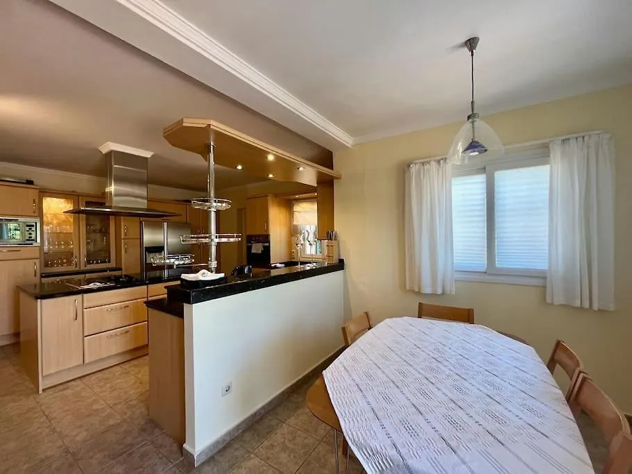 Stunning Villa Perfect For Golf Lovers & Families! Mijas 0*,